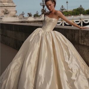 Luxury Wedding Dress- Kleinfield Exclusive